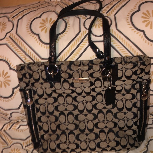 Original Black Coach Tote - Picture 1 of 5
